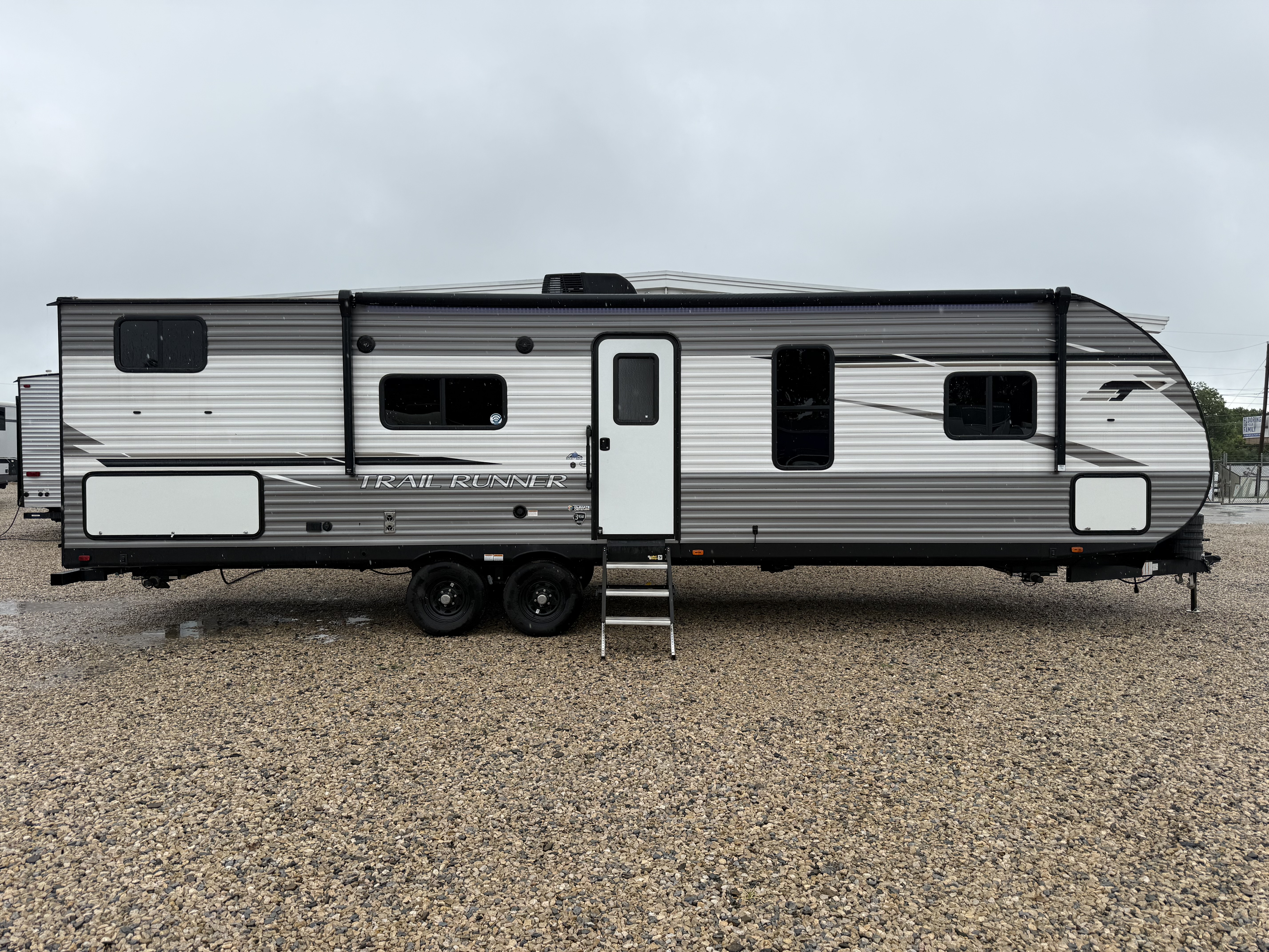 2024 Heartland Trail Runner TR 321 BHQB - Image 8