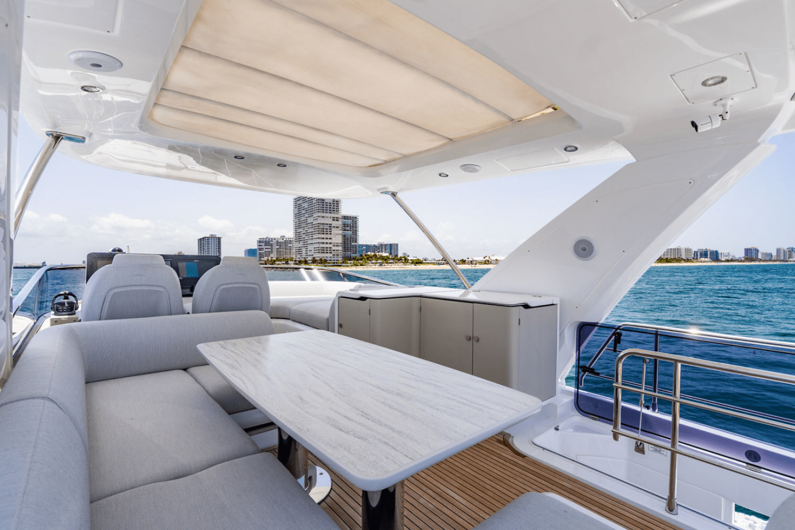 2024 Azimut 60 FLY - Image 60