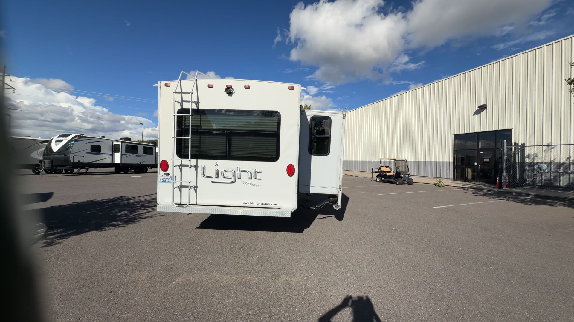 2016 Highland Ridge Light LF297RLS - Image 24