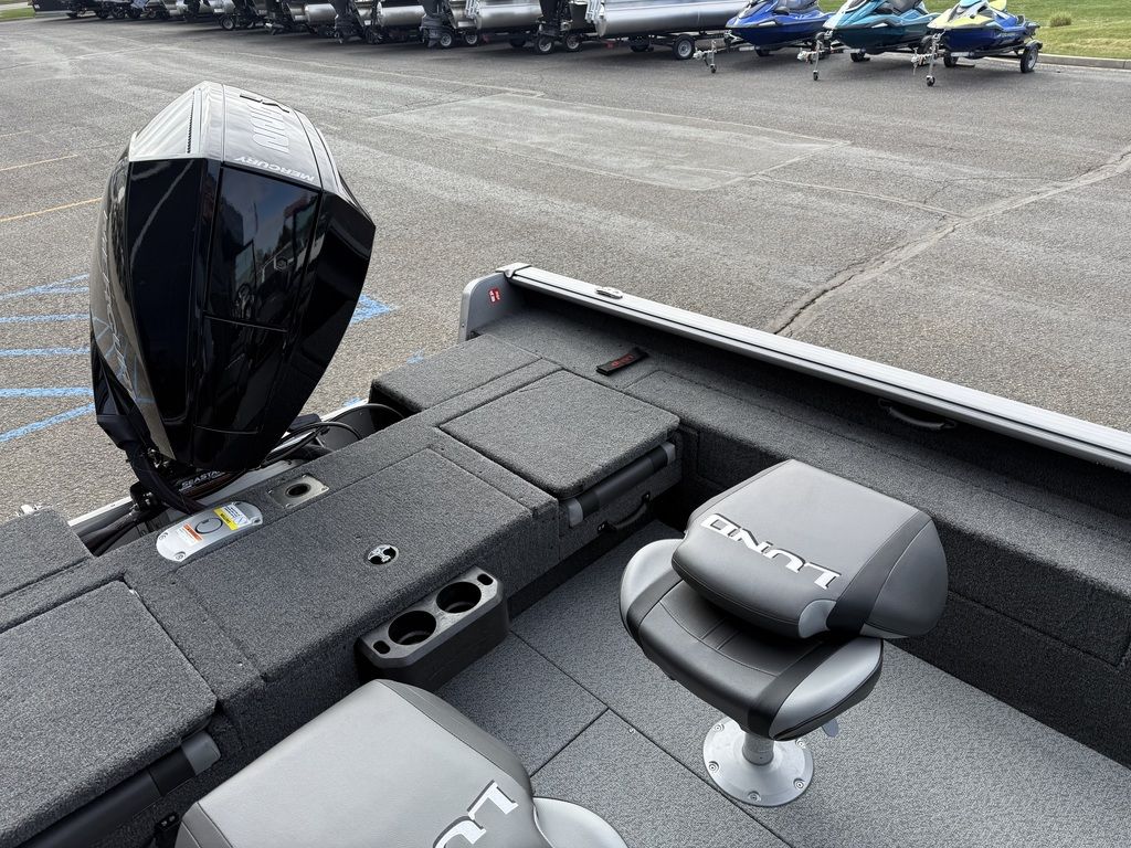 2026 Lund 2075 Impact XS Sport - Image 24
