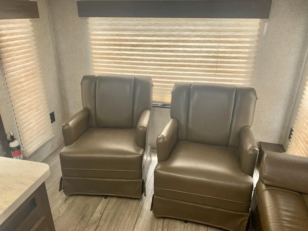 2019 FOREST RIVER 26RL - Image 13