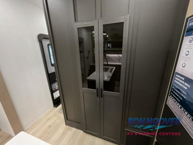 2026 FOREST RIVER 402CFL - Image 30