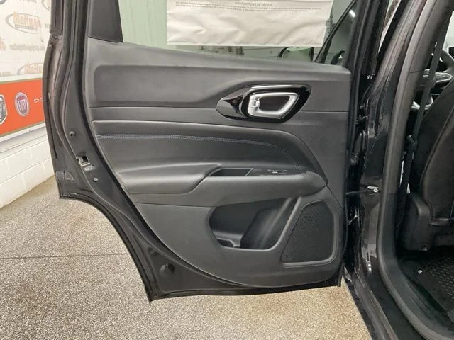 2026 Jeep Compass Latitude Altitude 4x4 - Image 30