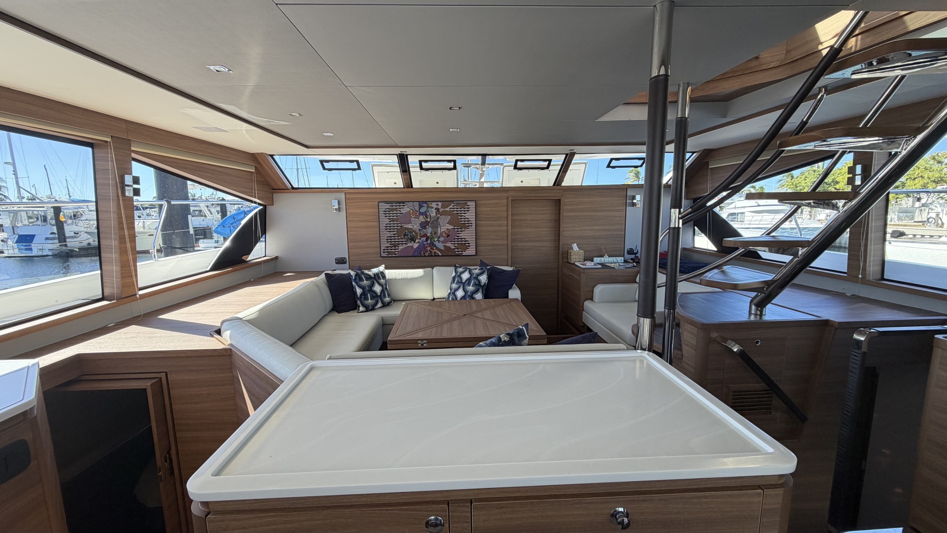 2025 Aquila 54 ENCLOSED BRIDGE - Image 62