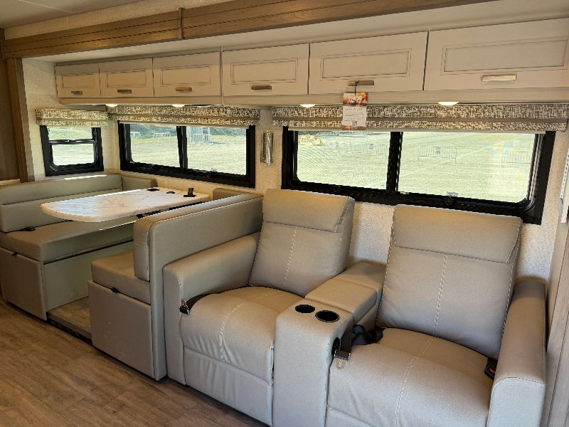 2026 Thor Motor Coach Inception 38XL - Image 8