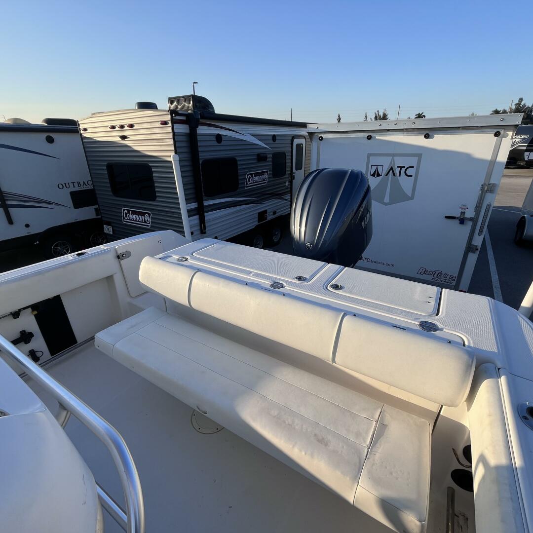 2013 Robalo R240 Center Console Base - Image 6