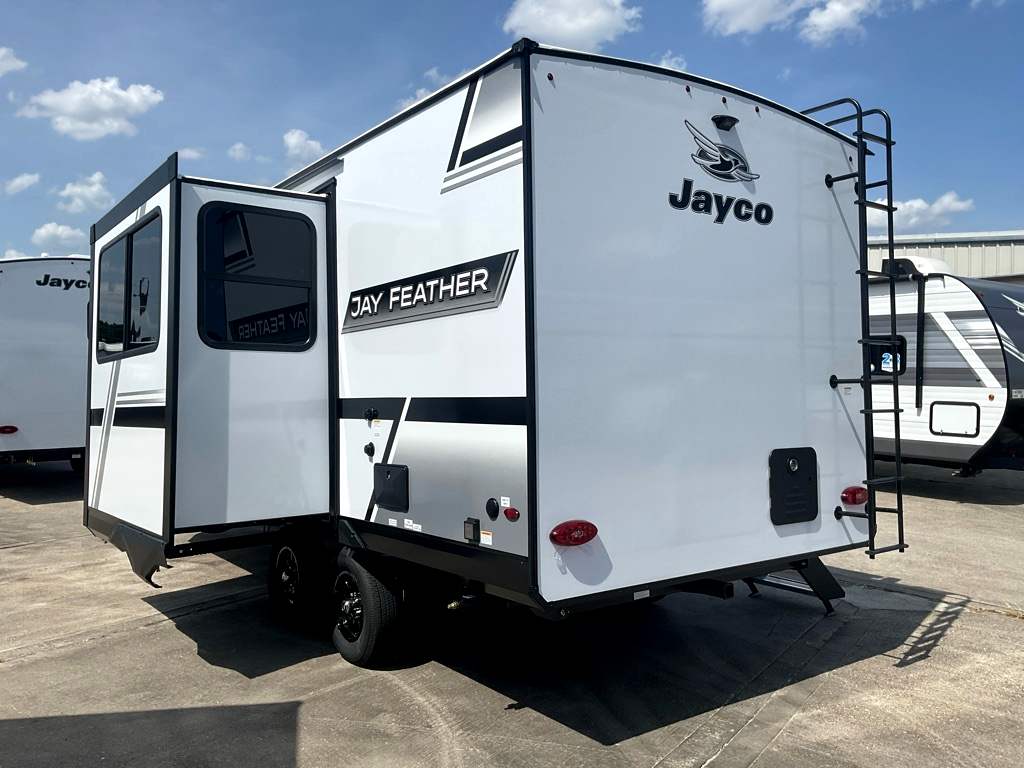 2027 JAYCO Jay Feather 18RBF - Image 27