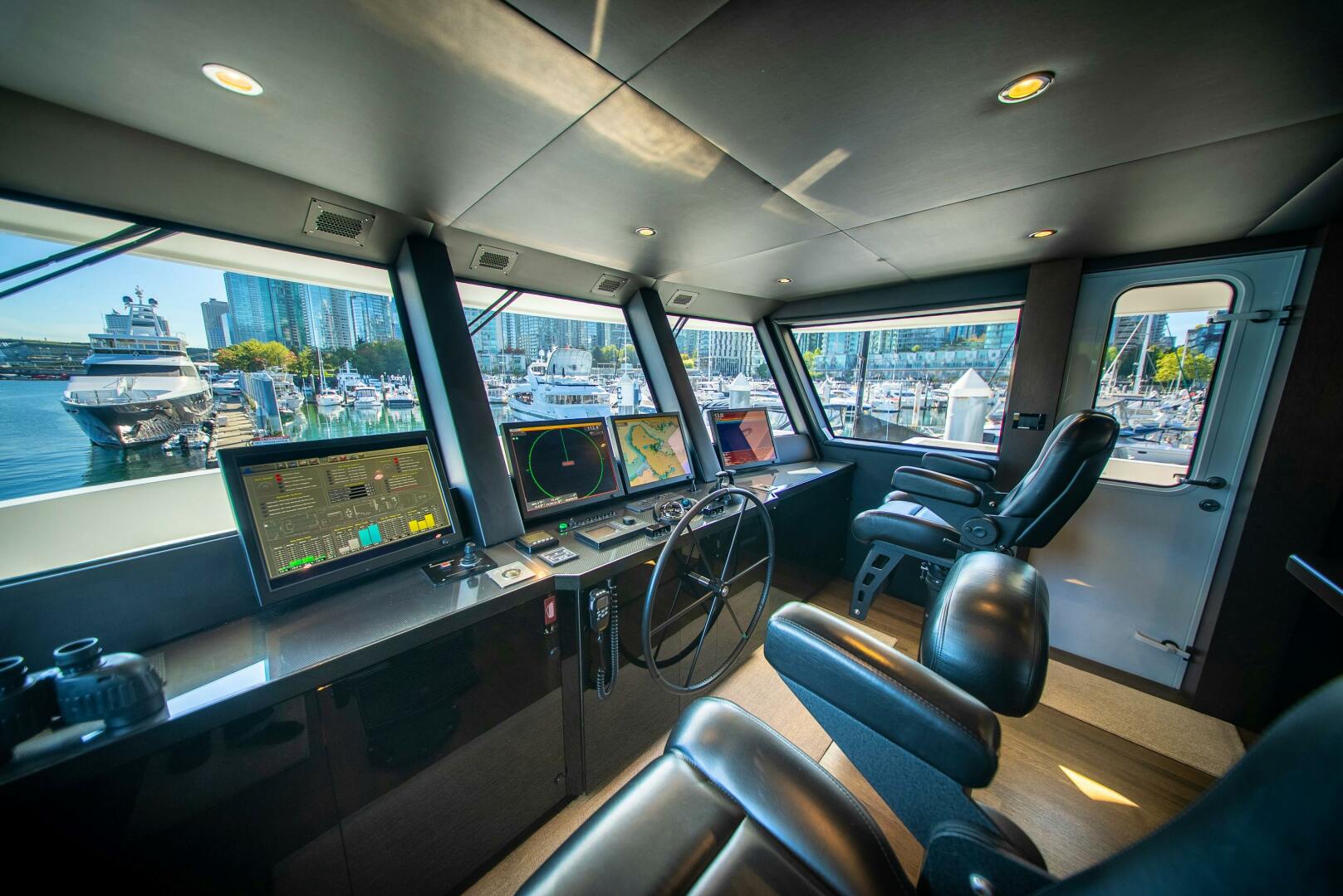 1992 Crescent Custom Yachts Custom - Image 38