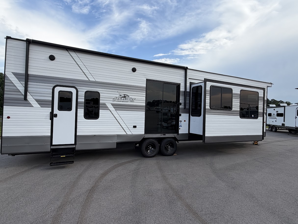 2027 JAYCO JAY FLIGHT BUNGALOW 404LOFT - Image 6