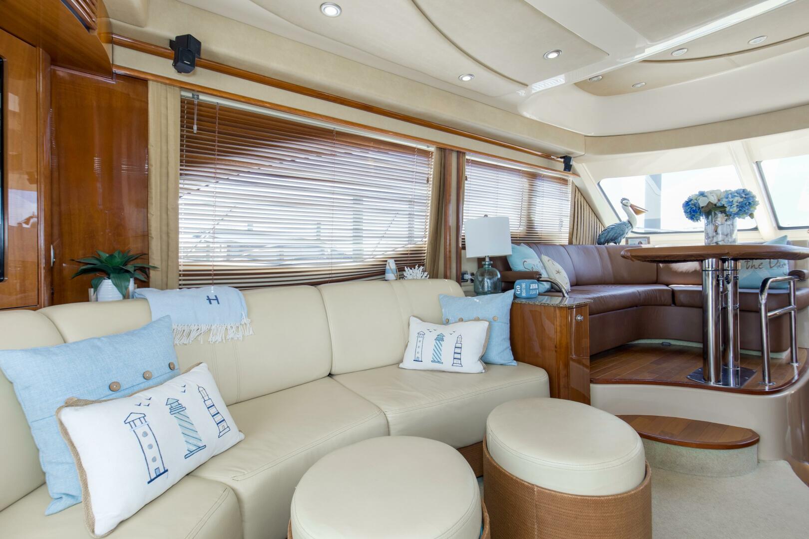 2007 Sea Ray 52 Sedan Bridge - Image 7