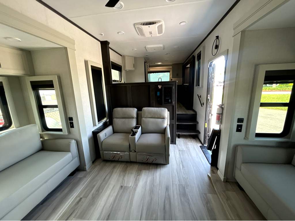 2026 Keystone ALPINE 3820FK - Image 22