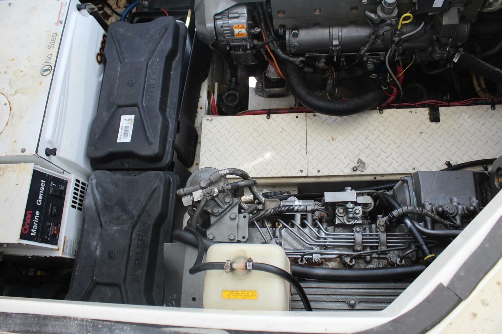 2007 Cruisers Yachts 420 Express - Image 40