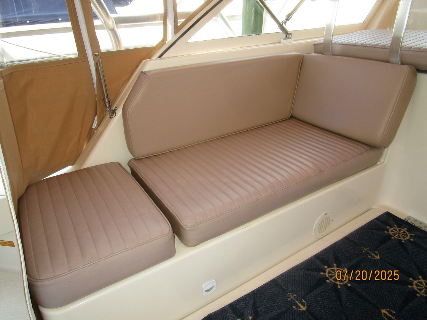 2006 Mainship Pilot 30 Base - Image 28