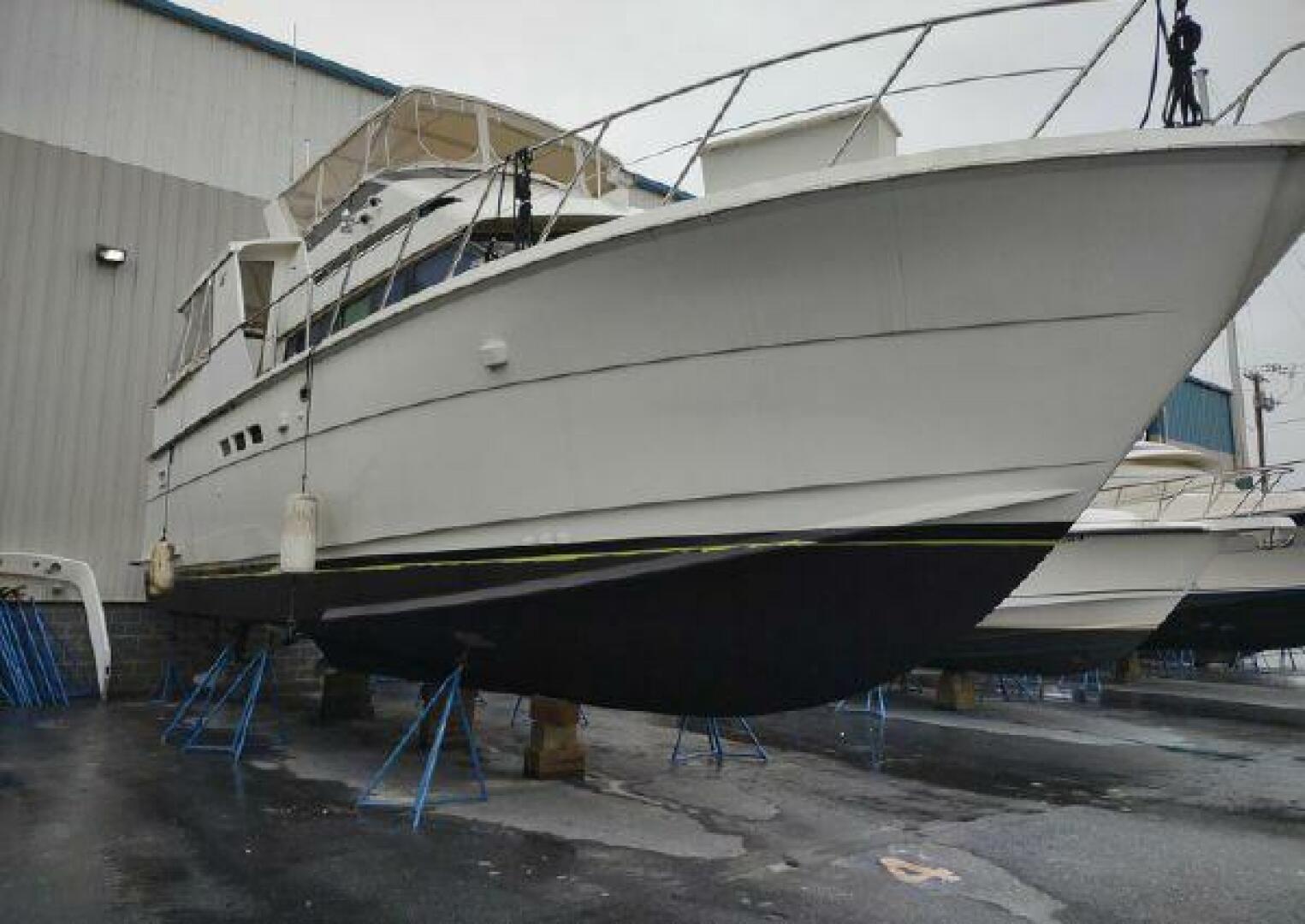 1996 Hatteras 50' Sport Deck - Image 7