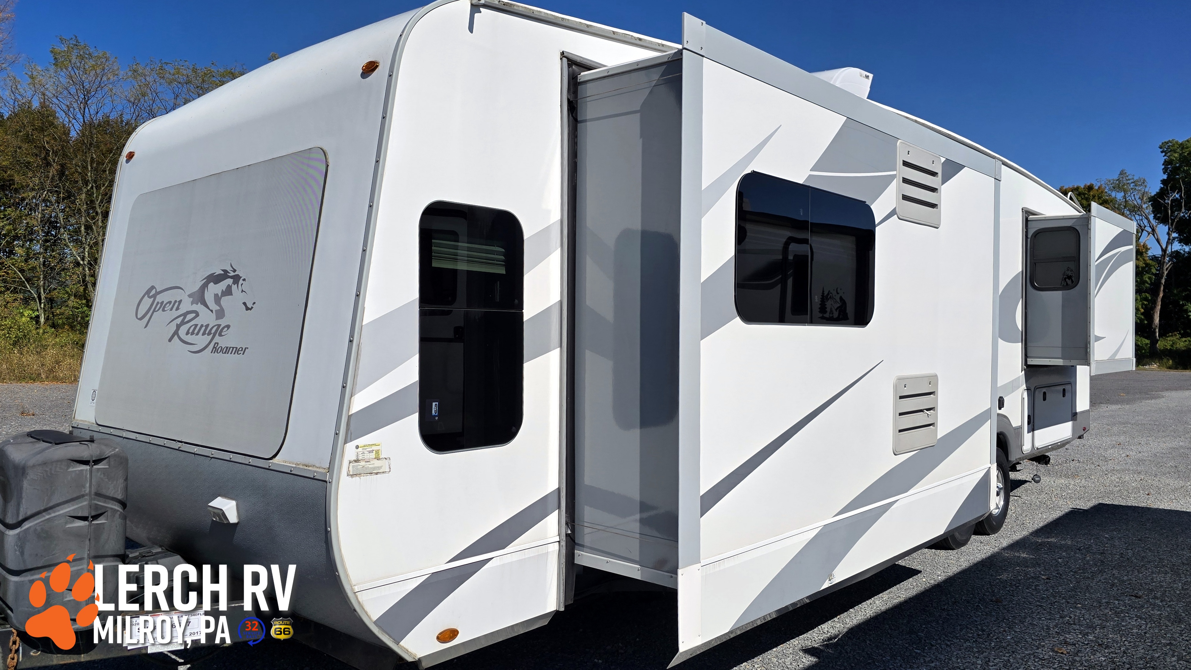 2017 Highland Ridge Roamer RT340FLR - Image 3