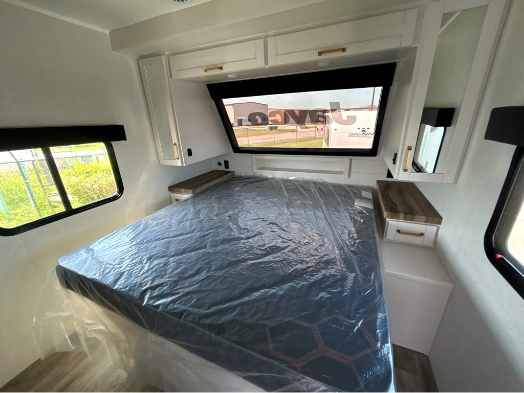 2027 JAYCO EAGLE 312BHOK - Image 15