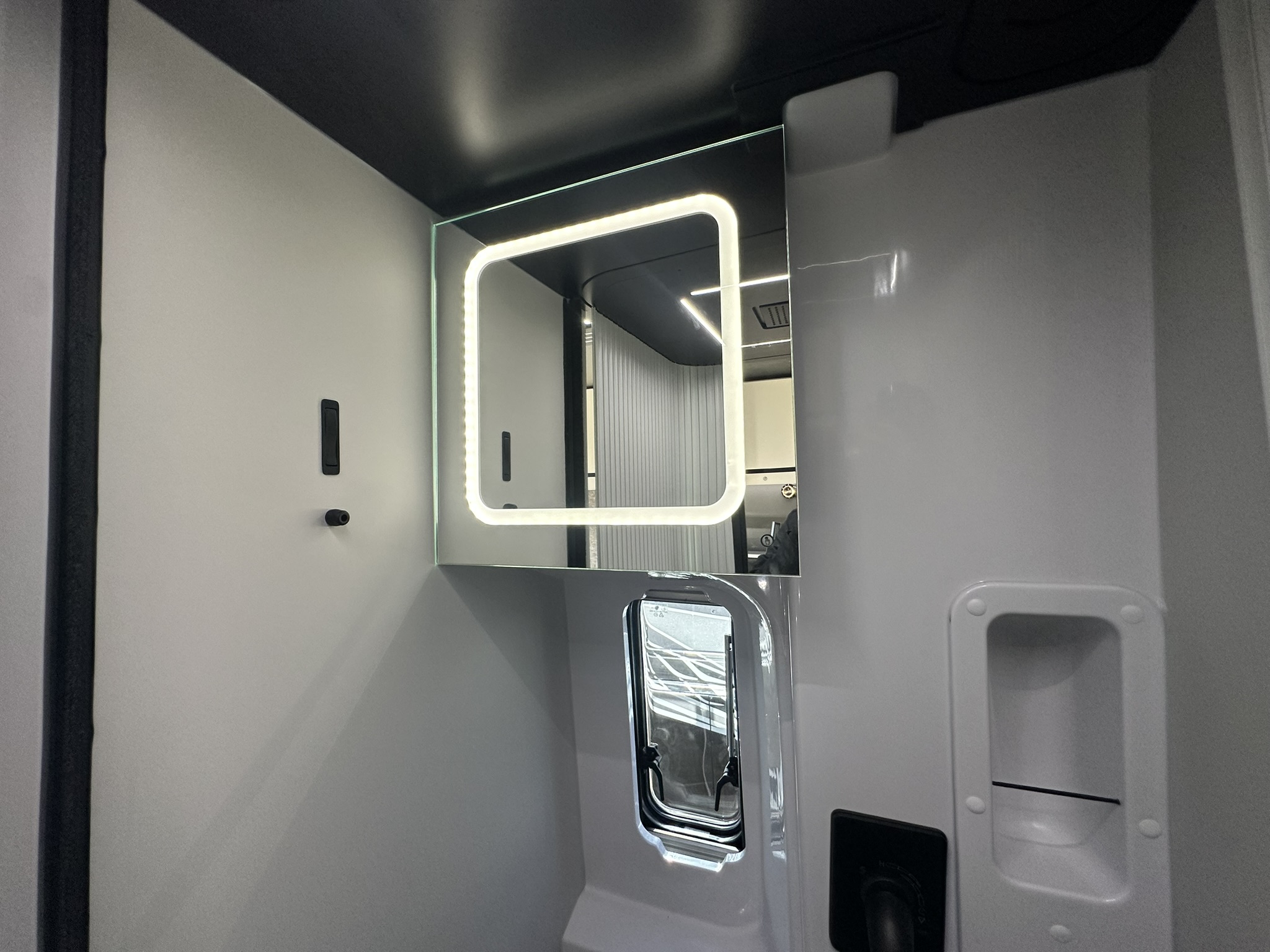 2026 GRAND DESIGN LINEAGE SERIESVT LVT1 - Image 35