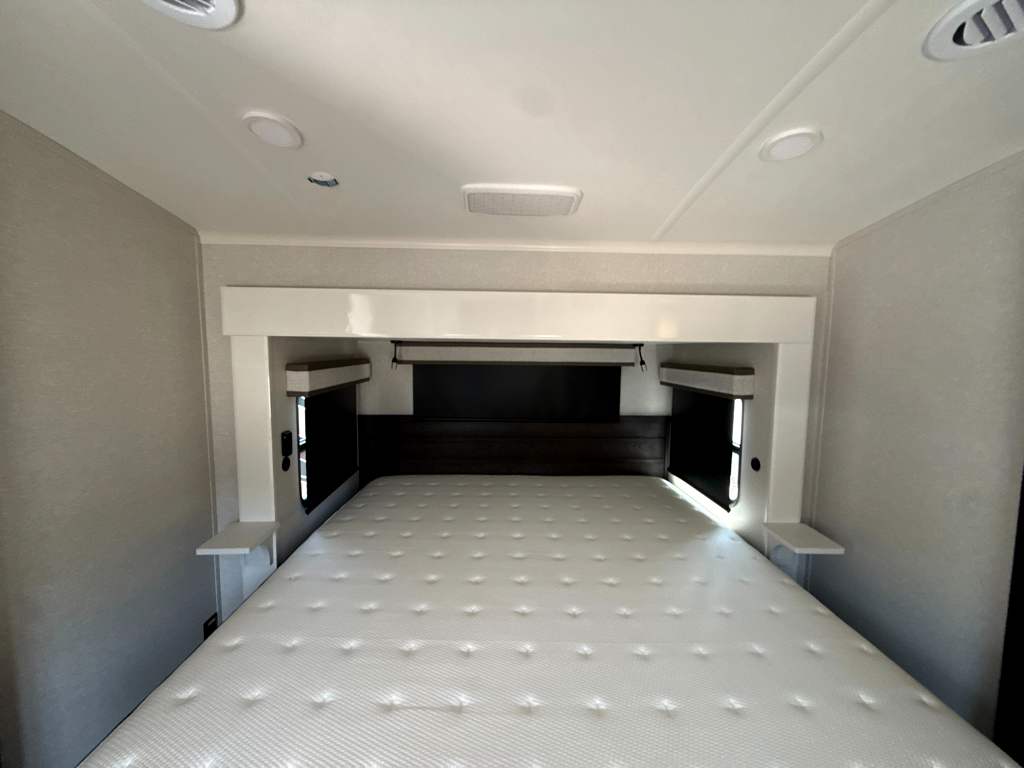 2026 JAYCO PINNACLE 36FBTS - Image 22