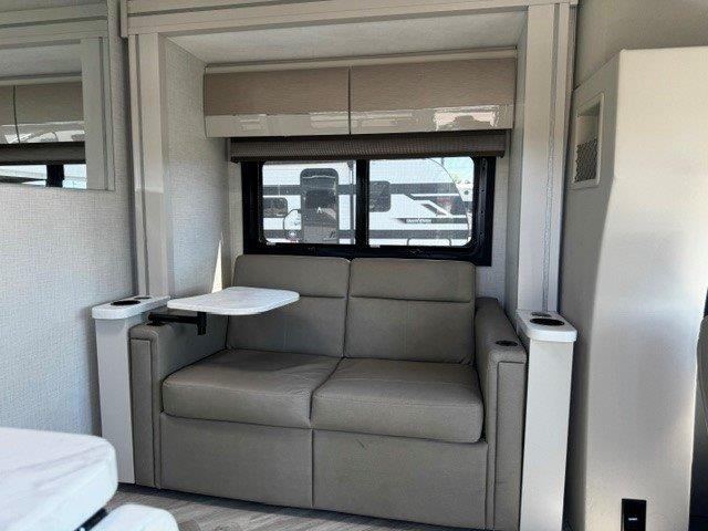 2027 Thor Motor Coach Gemini AWD 24KB - Image 14