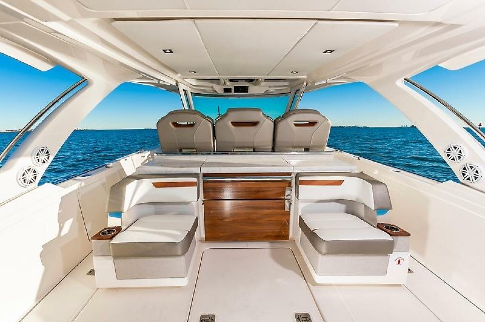2023 TIARA YACHTS TIARA YACHTS 38 LS Base - Image 18