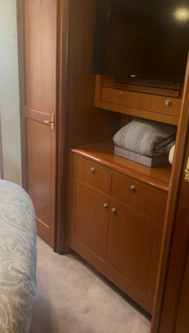 1998 Ocean Yachts 53 Super Sport - Image 25