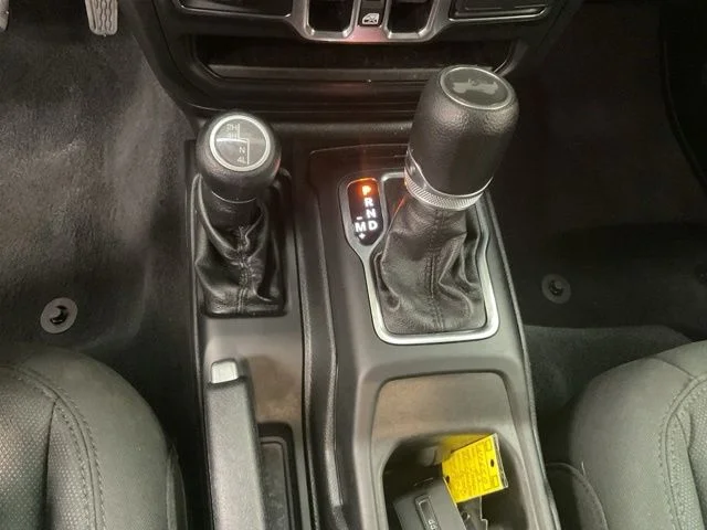 2020 Jeep Wrangler Utility 4D Sport 4WD - Image 18
