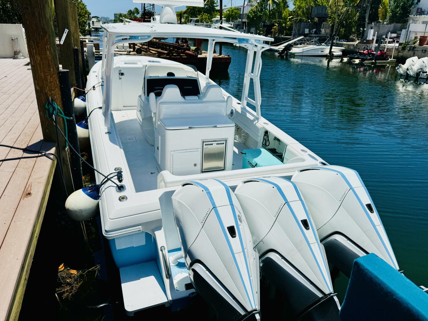 2003 Intrepid 377 - Image 11