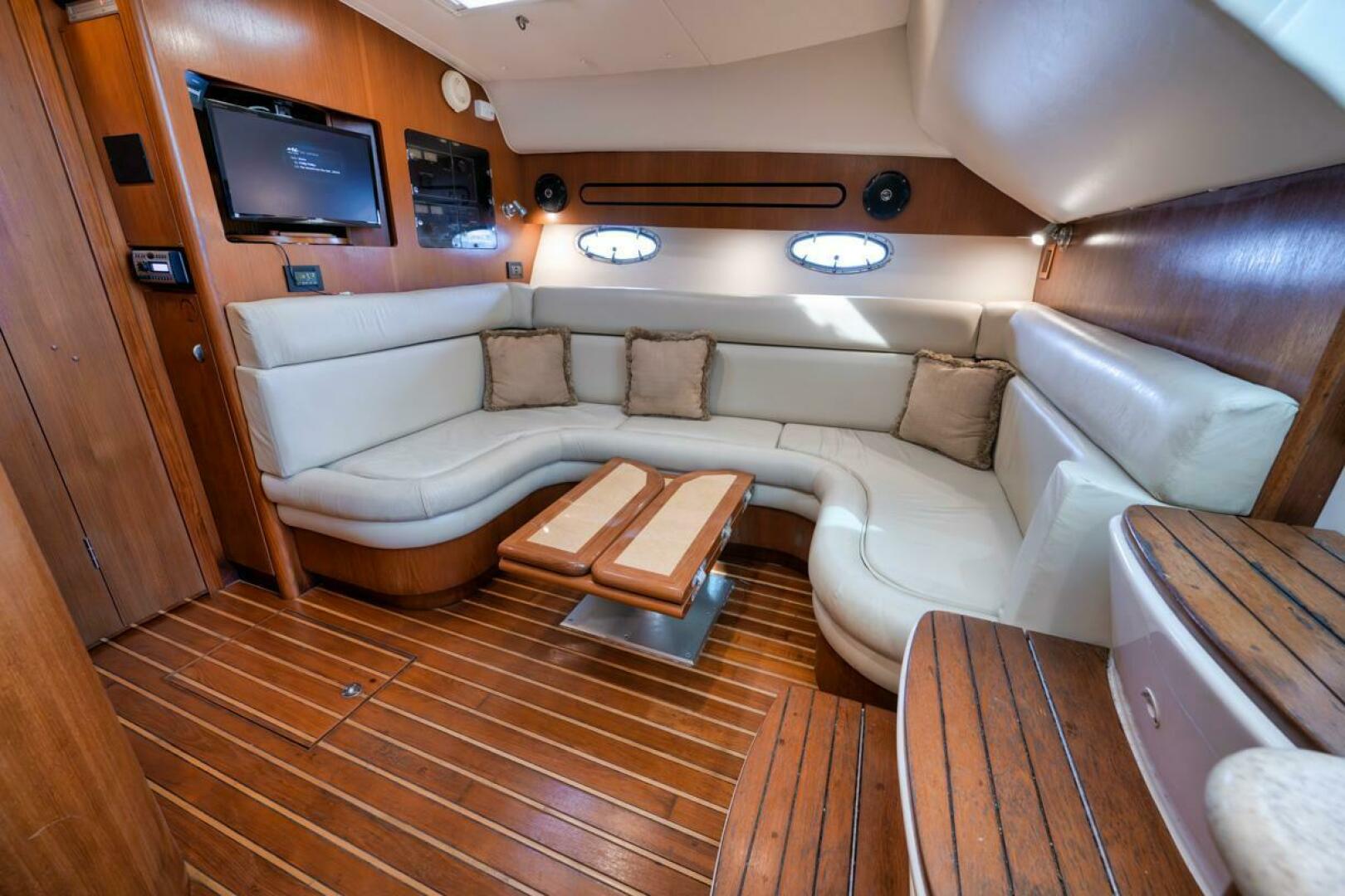 2004 Tiara Yachts 38 Open - Image 4
