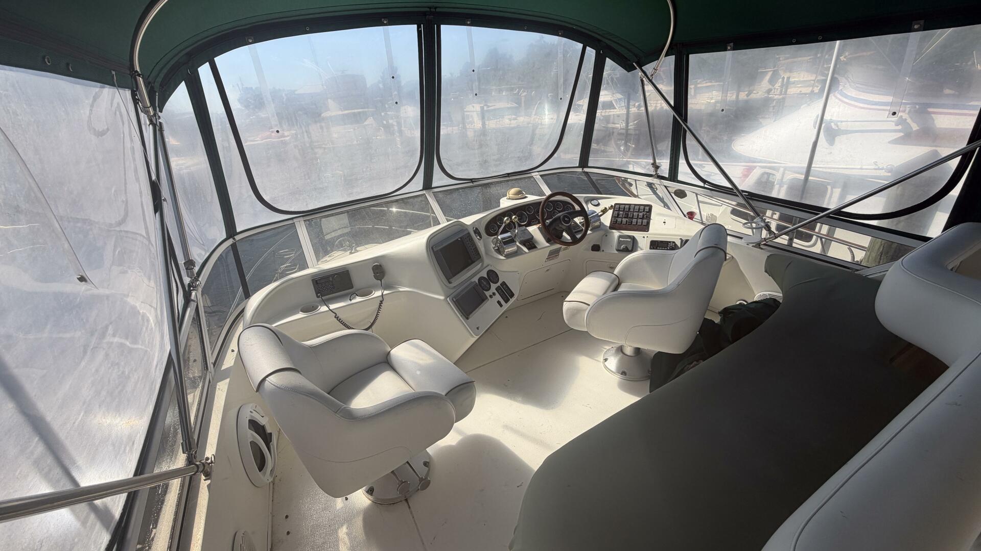 2000 Sea Ray 380 Aft Cabin - Image 13