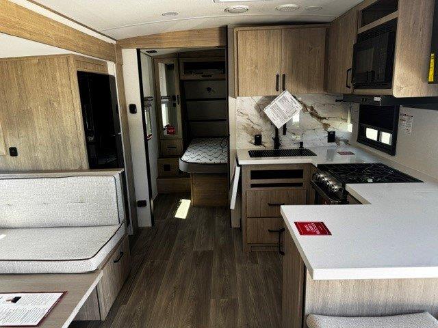 2026 Grand Design Imagine 2470BH - Image 19