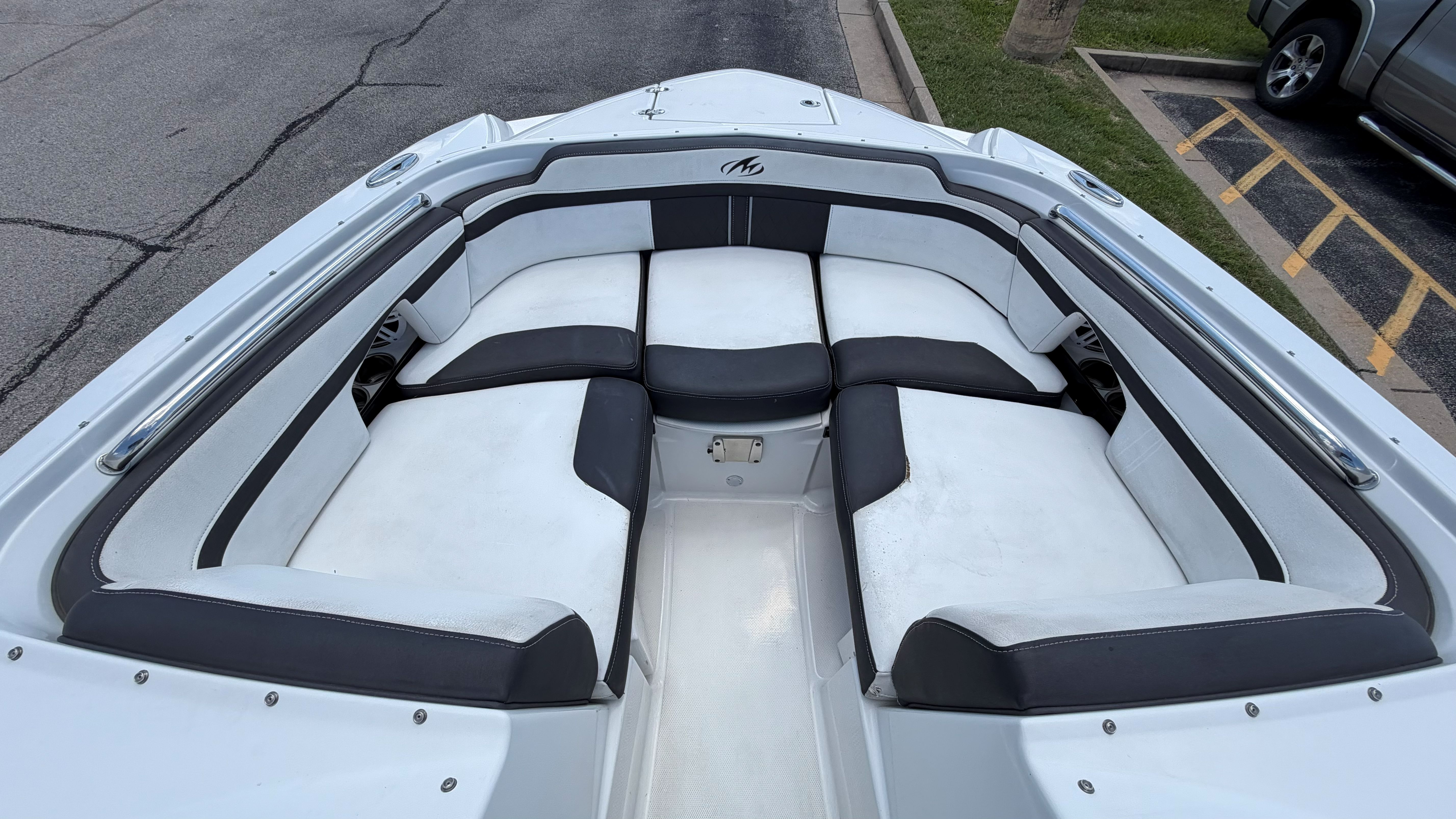 2024 Monterey M4 - Image 23