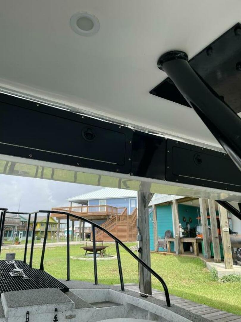 1997 Custom 31 Center Console - Image 28