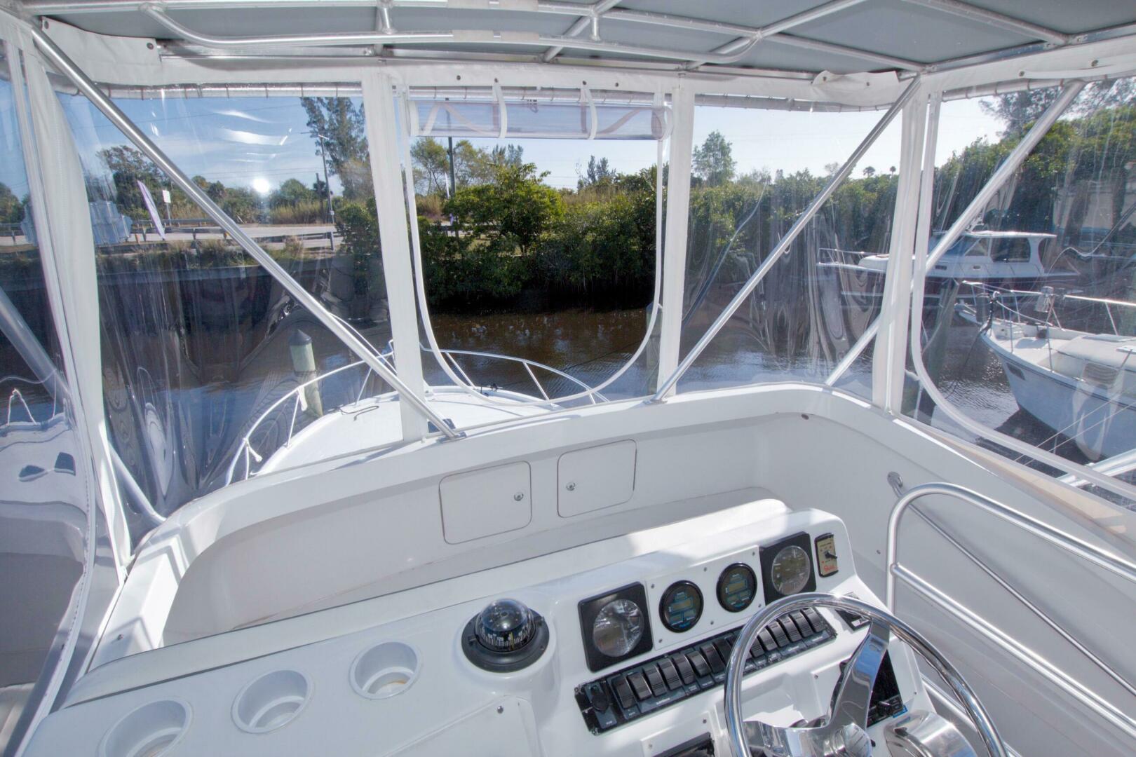 1998 Luhrs 36 Convertible - Image 29