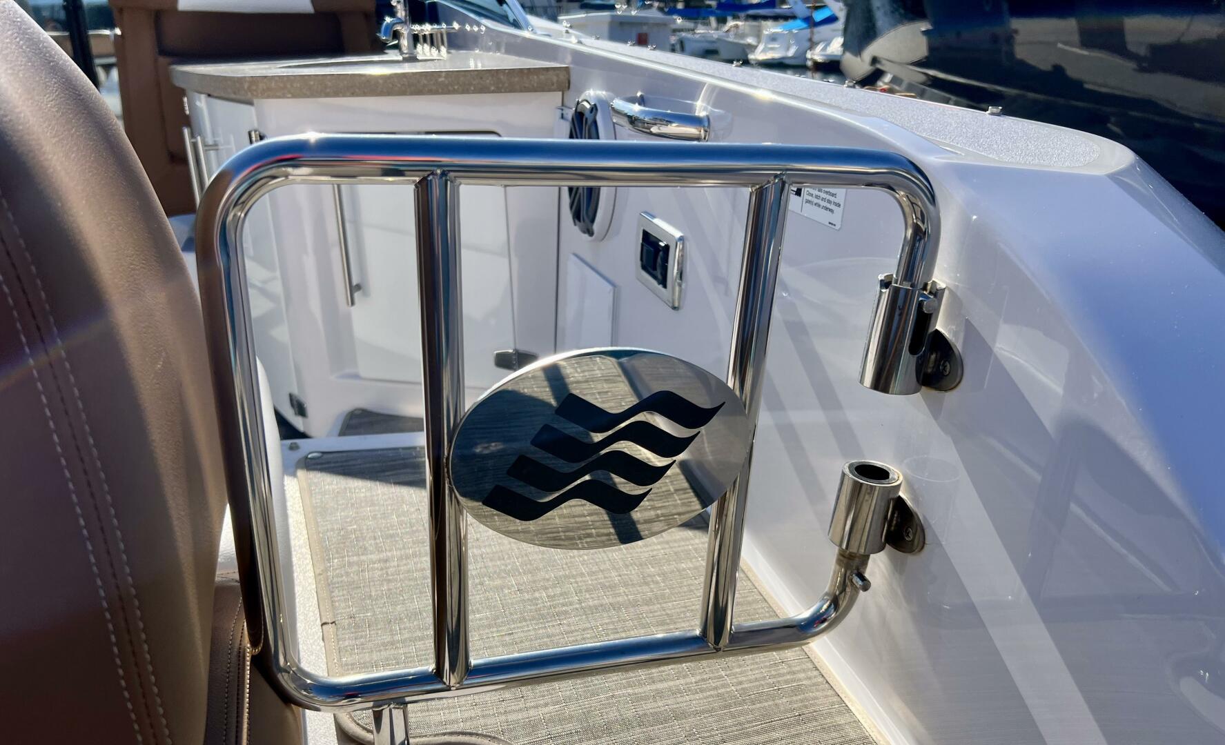 2019 Four Winns H290 - Image 14