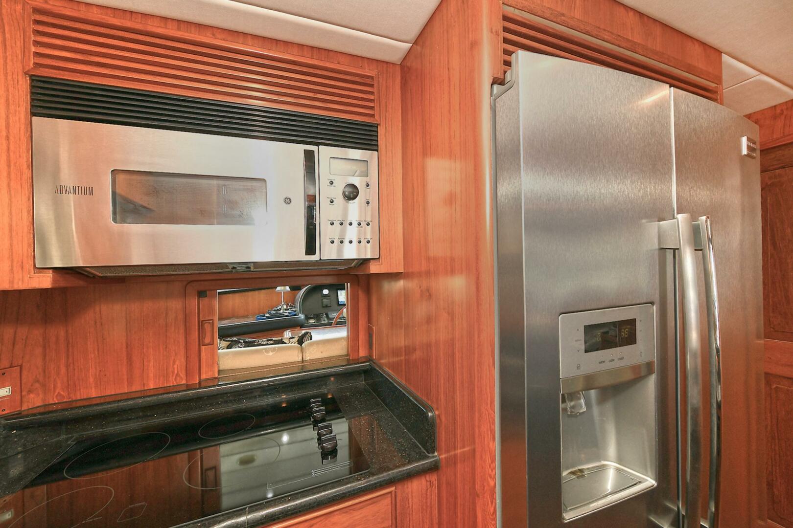 2002 Grand Alaskan Flushdeck - Image 24