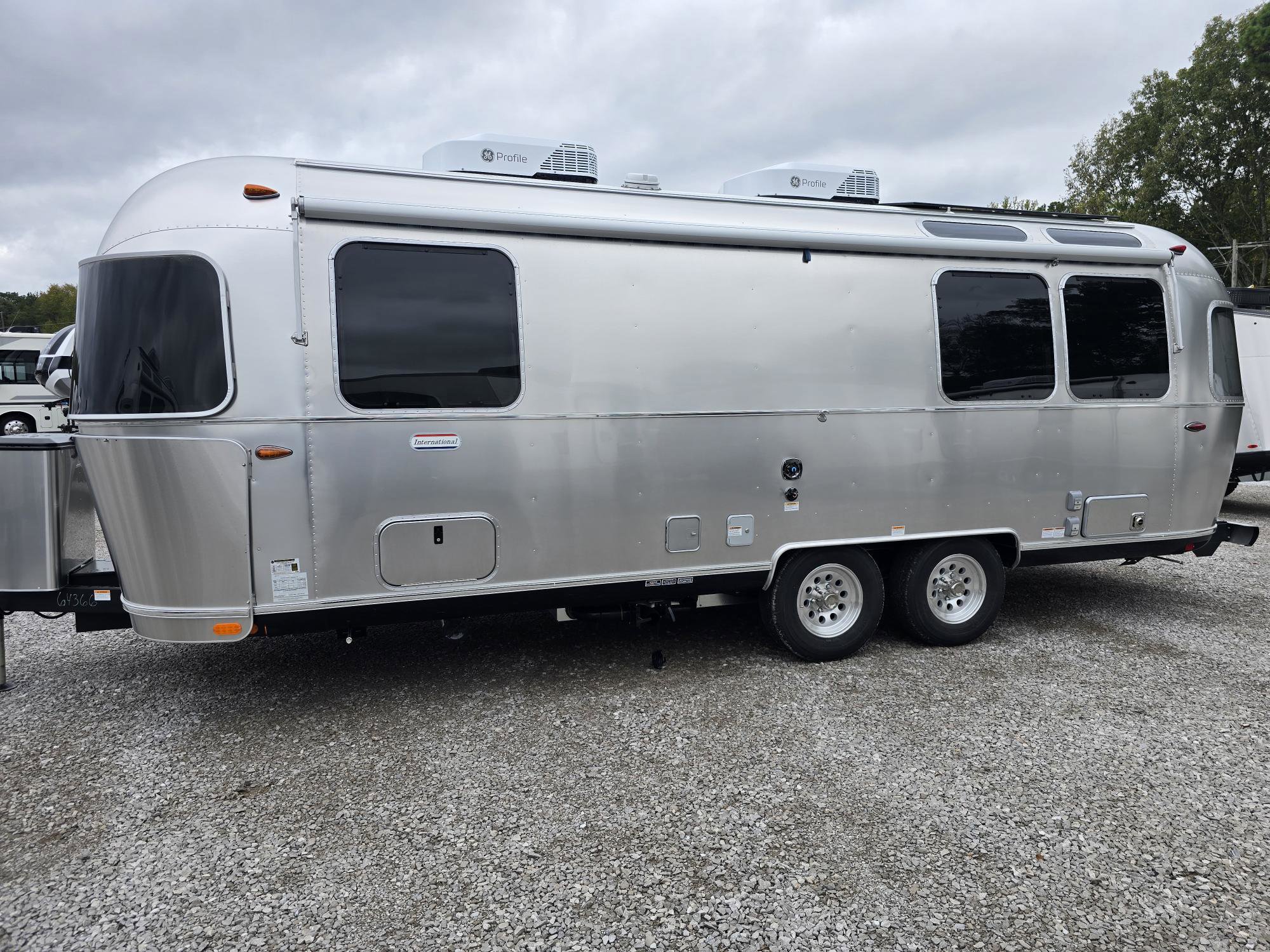 2026 Airstream International 25FB - Image 5