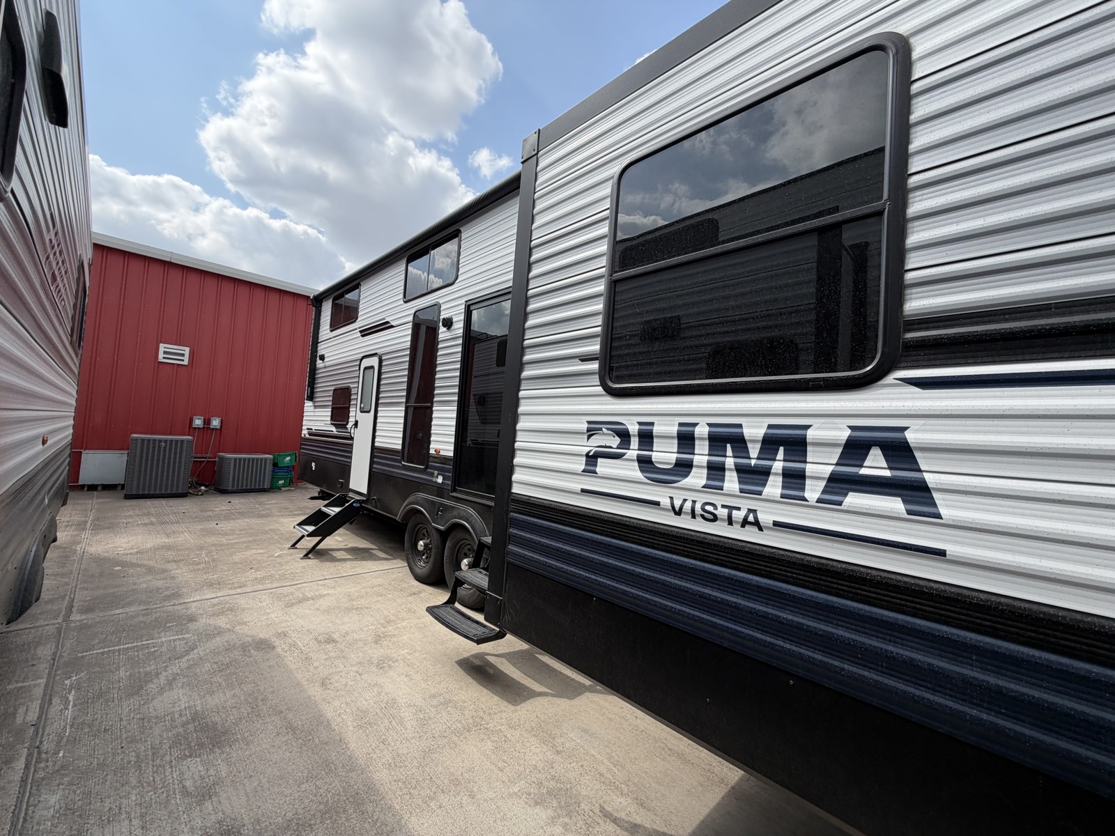 2026 PALOMINO PUMA 423LFT - Image 38