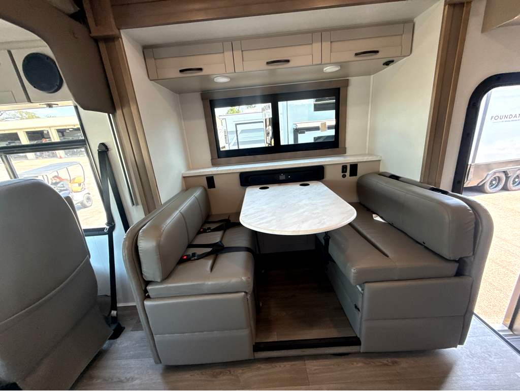2027 JAYCO PRECEPT 31UL - Image 15