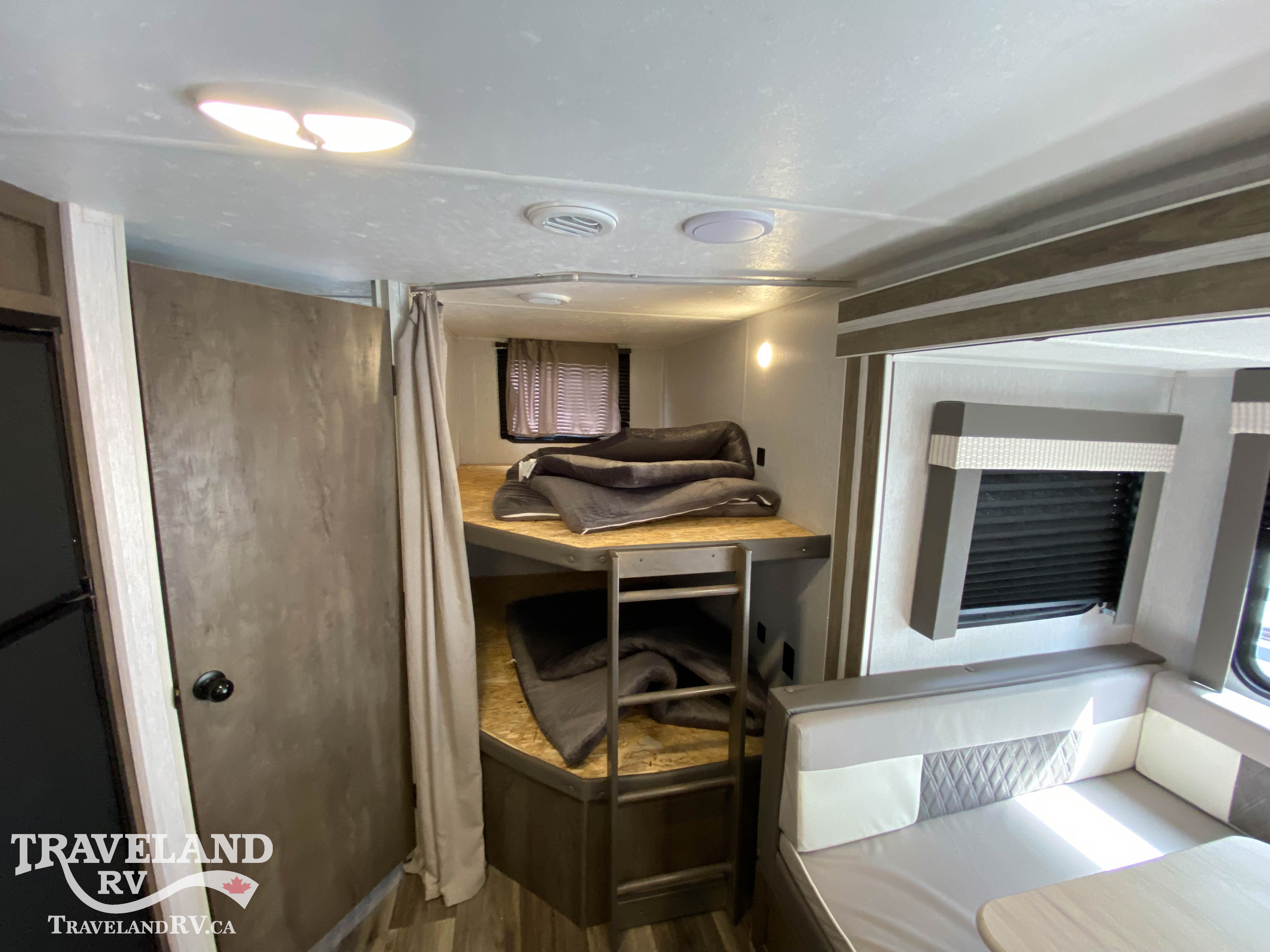 2022 Forest River WILDWOOD 240 BHXL - Image 10