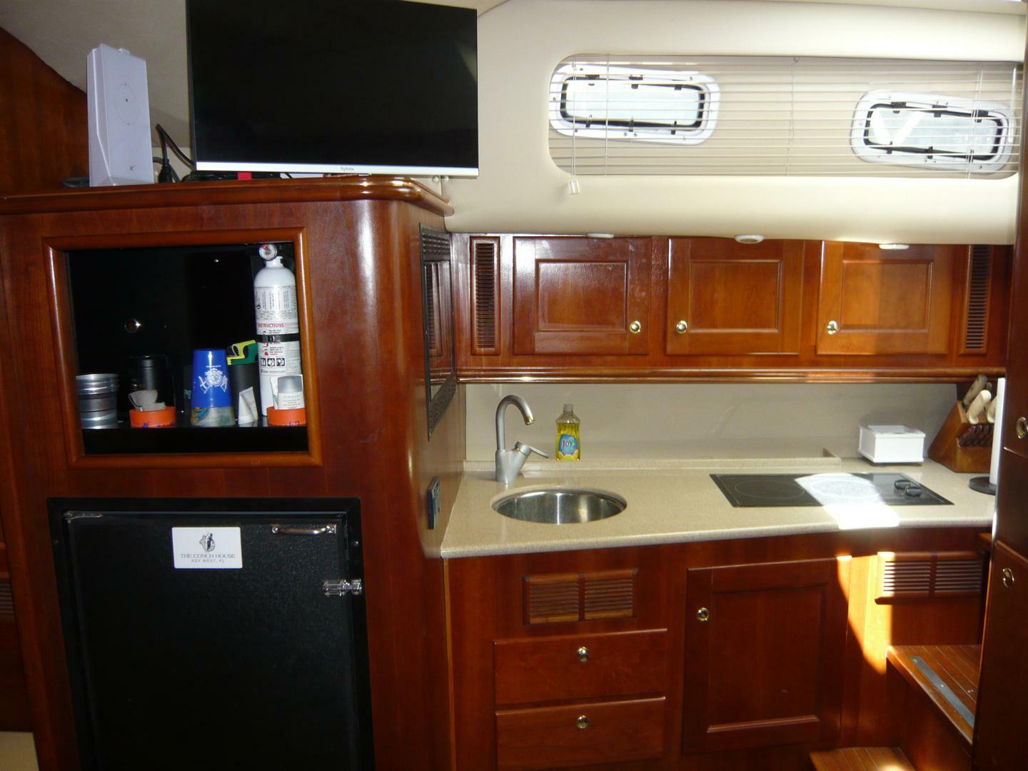 2004 Rampage 38 Express - Image 6