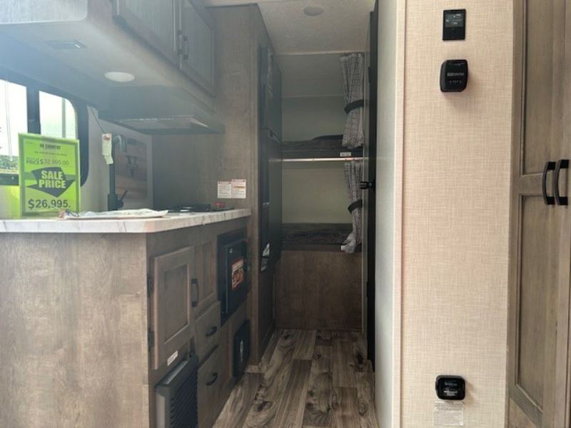 2023 Venture RV Sonic Lite SL170VBH - Image 21