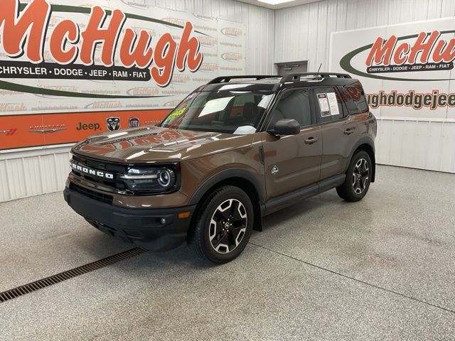 2022 Ford Bronco Sport Utility 4D Outer Banks 4WD - Image 1