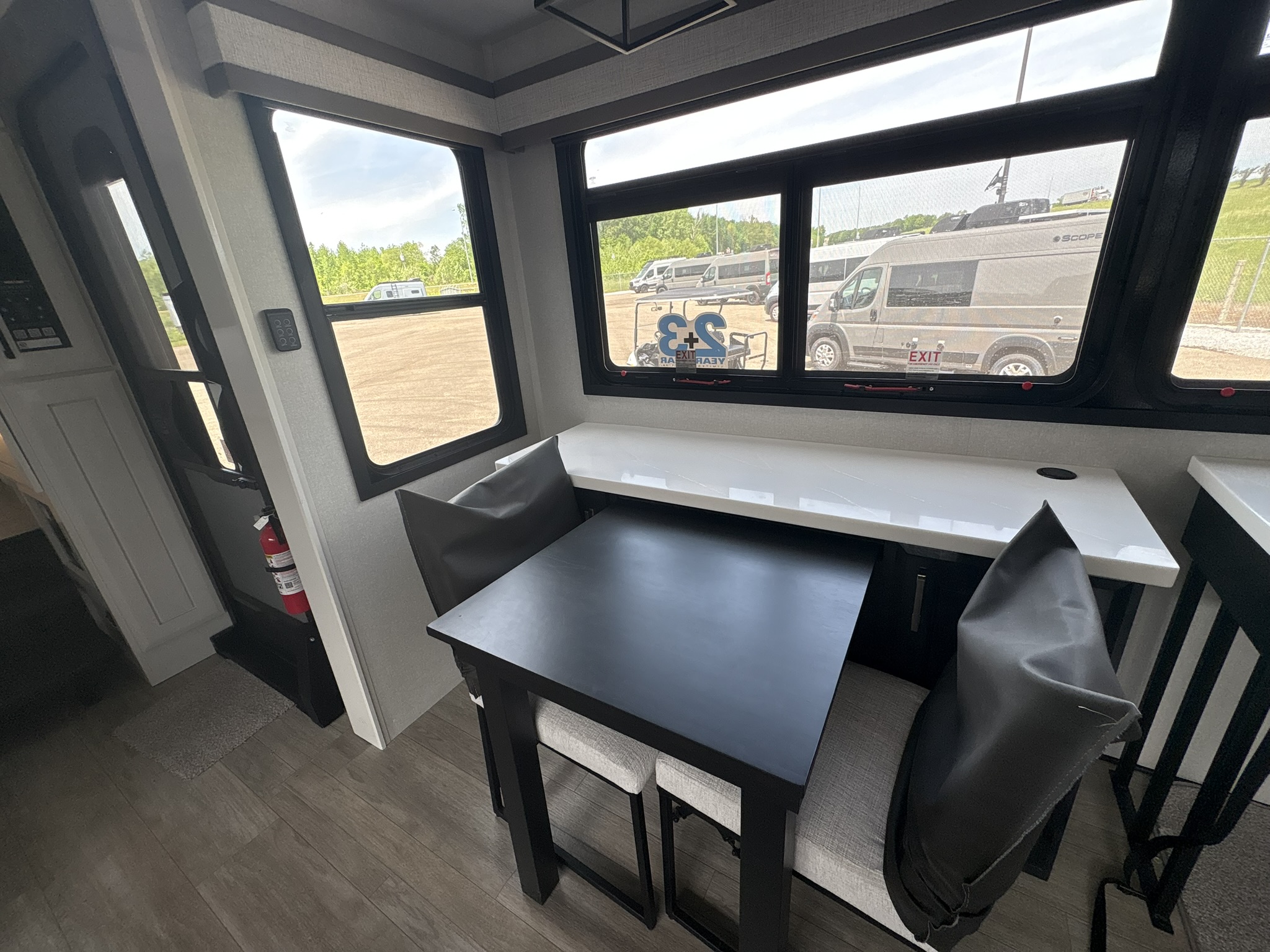 2026 JAYCO PINNACLE 38FBRK - Image 23