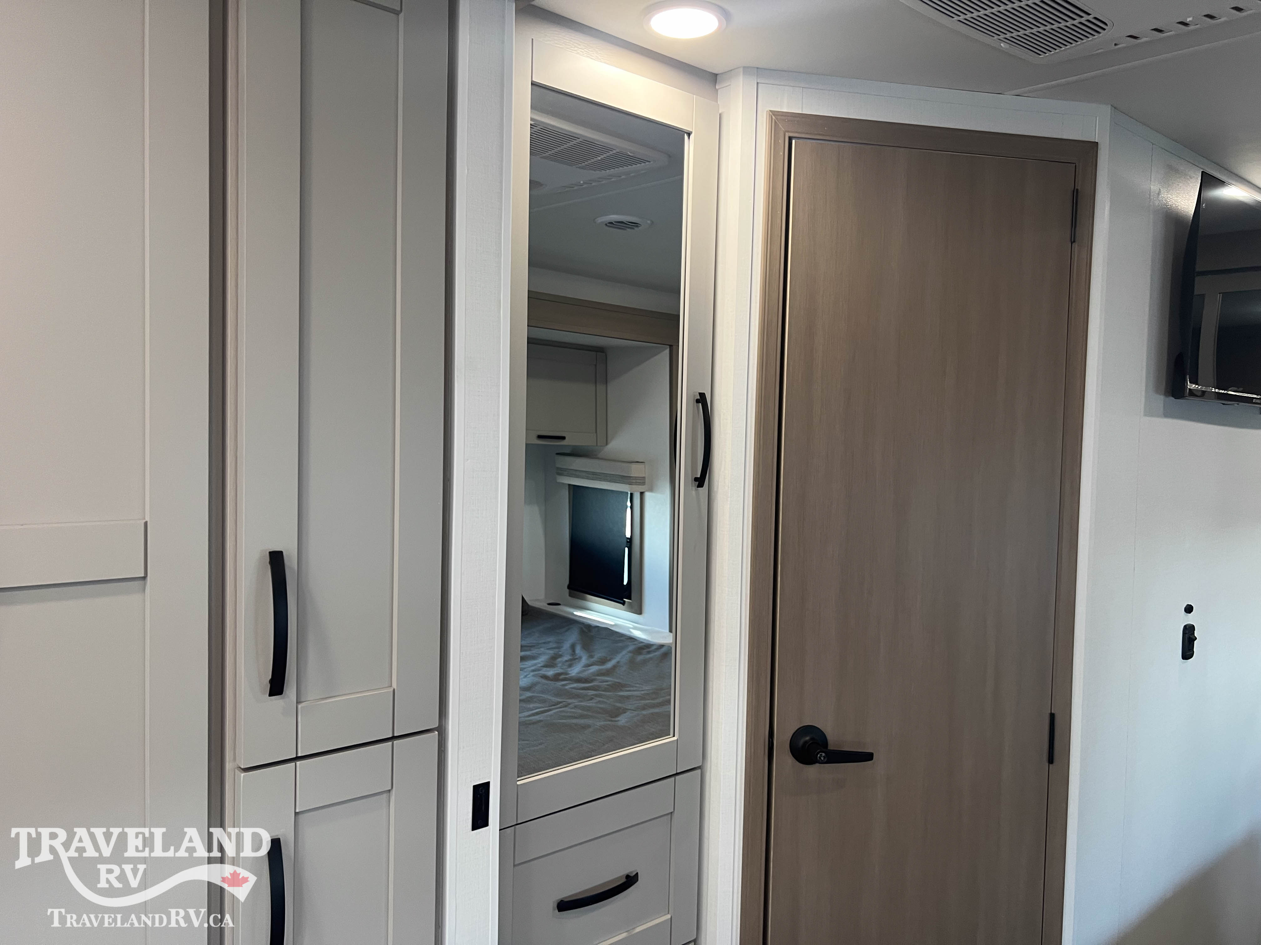 2027 Entegra Coach ESTEEM XL 32U - Image 22