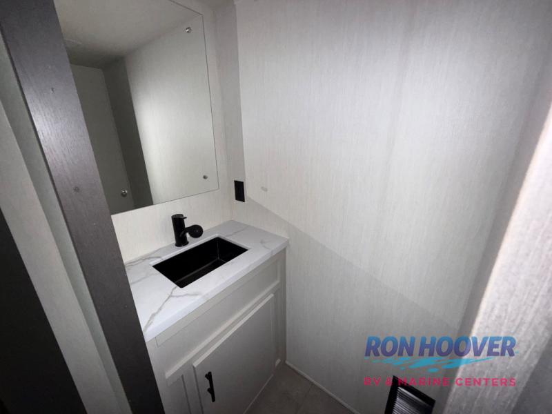 2026 FOREST RIVER 38BNB - Image 17