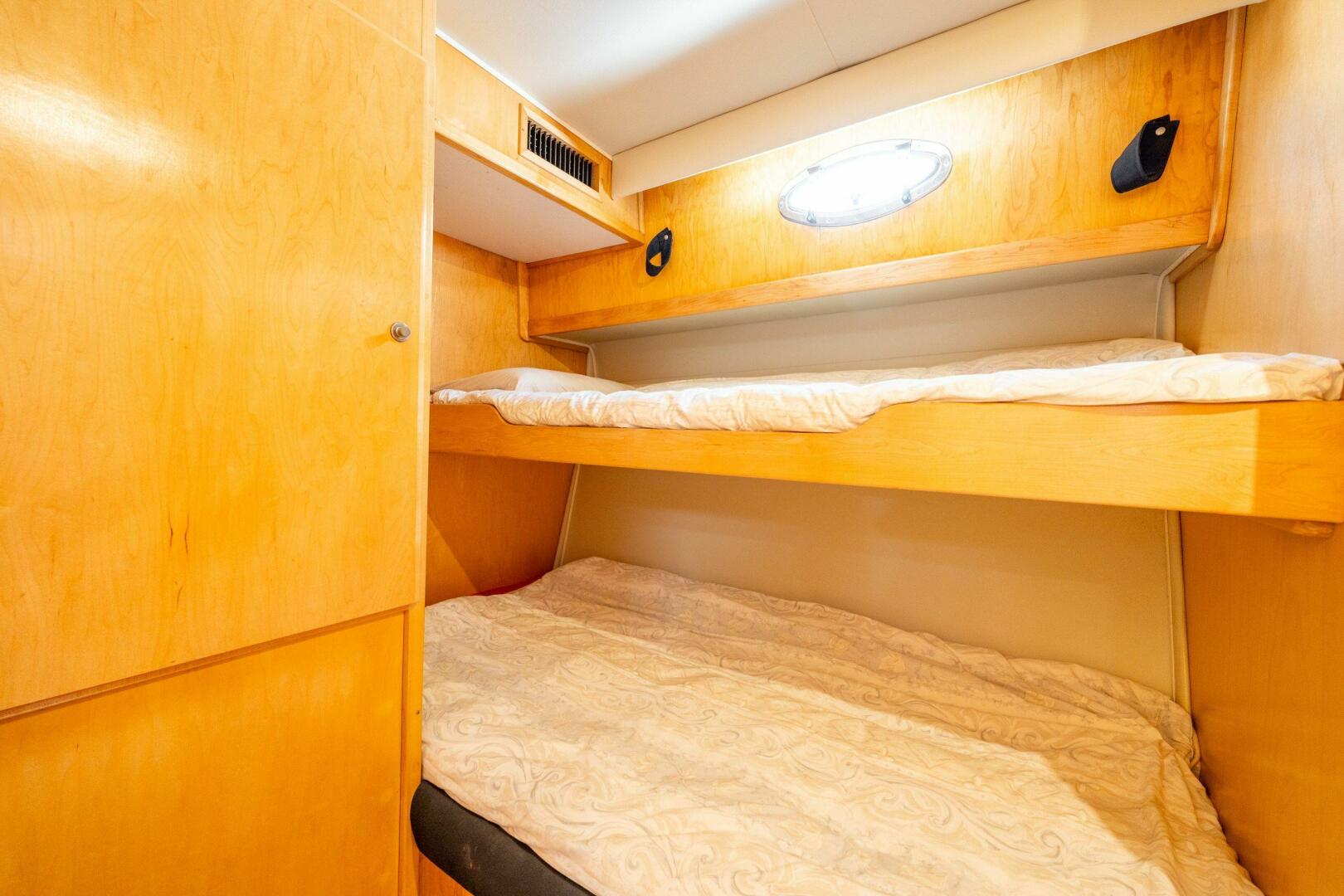 1997 Navigator Sundance 5600 - Image 79