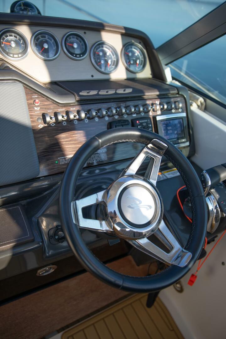 2016 Sea Ray Sundancer 350 - Image 71