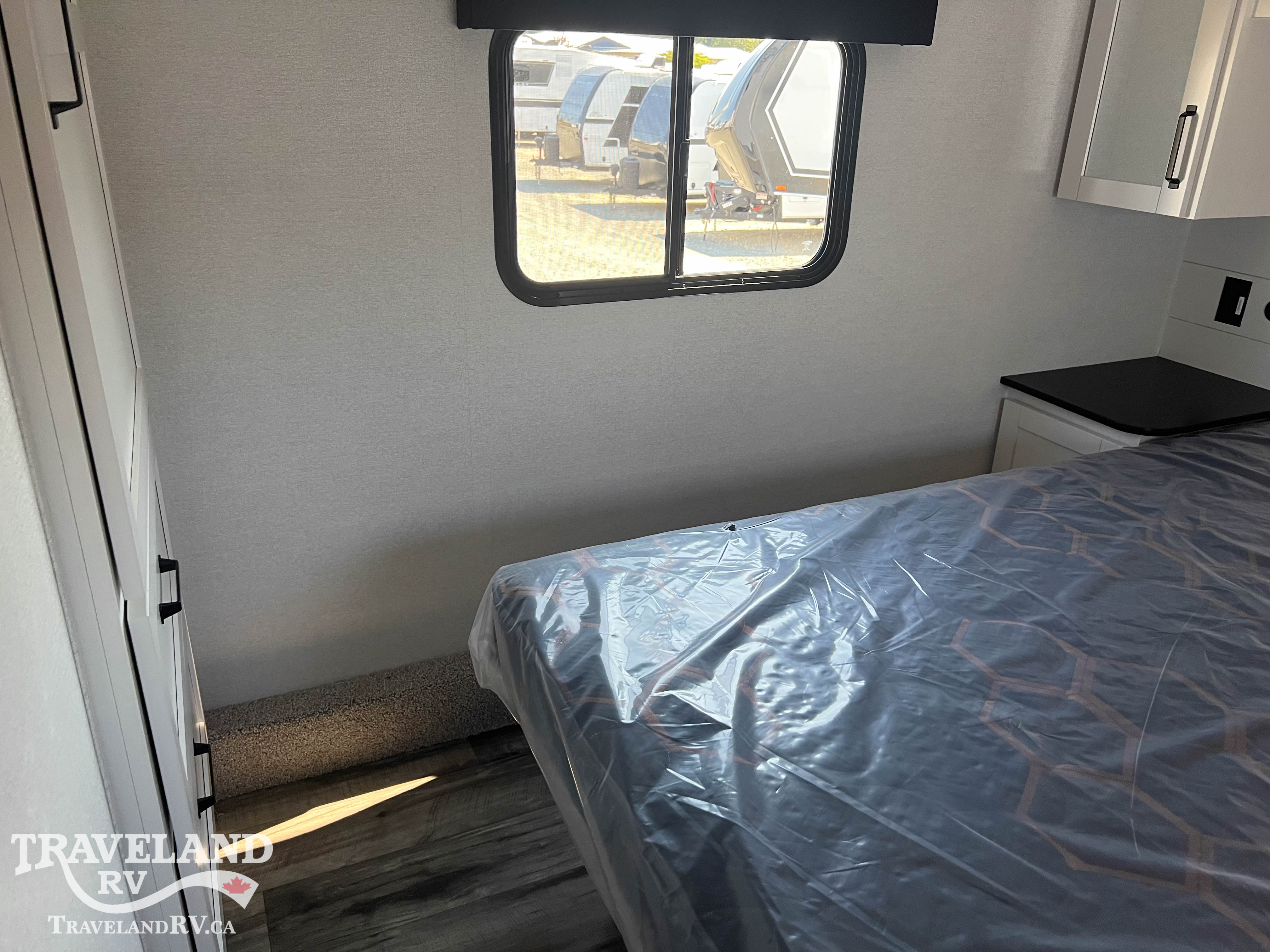 2027 Highland Ridge Roamer Light Duty 28DBSS - Image 26