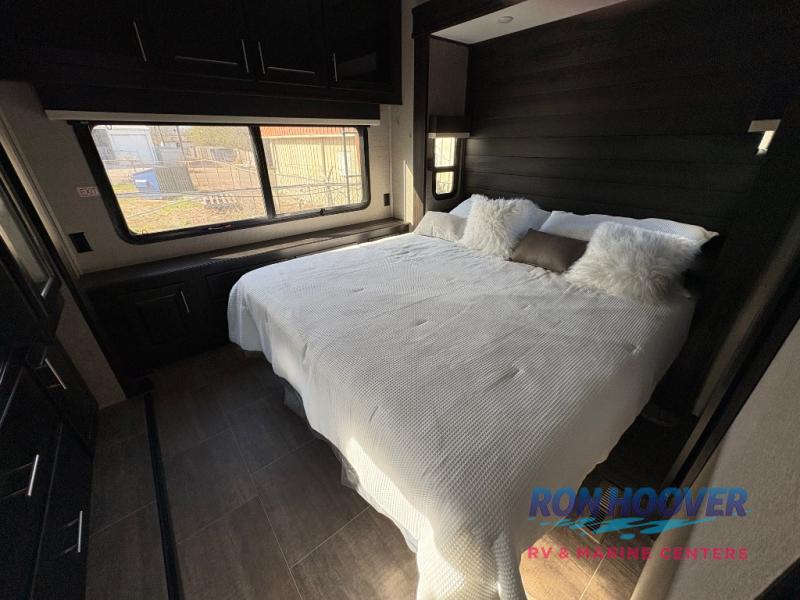2020 JAYCO NORTHPOINT 383FKWS - Image 9