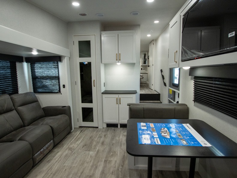 2026 Jayco Eagle SLE 24MLE - Image 14